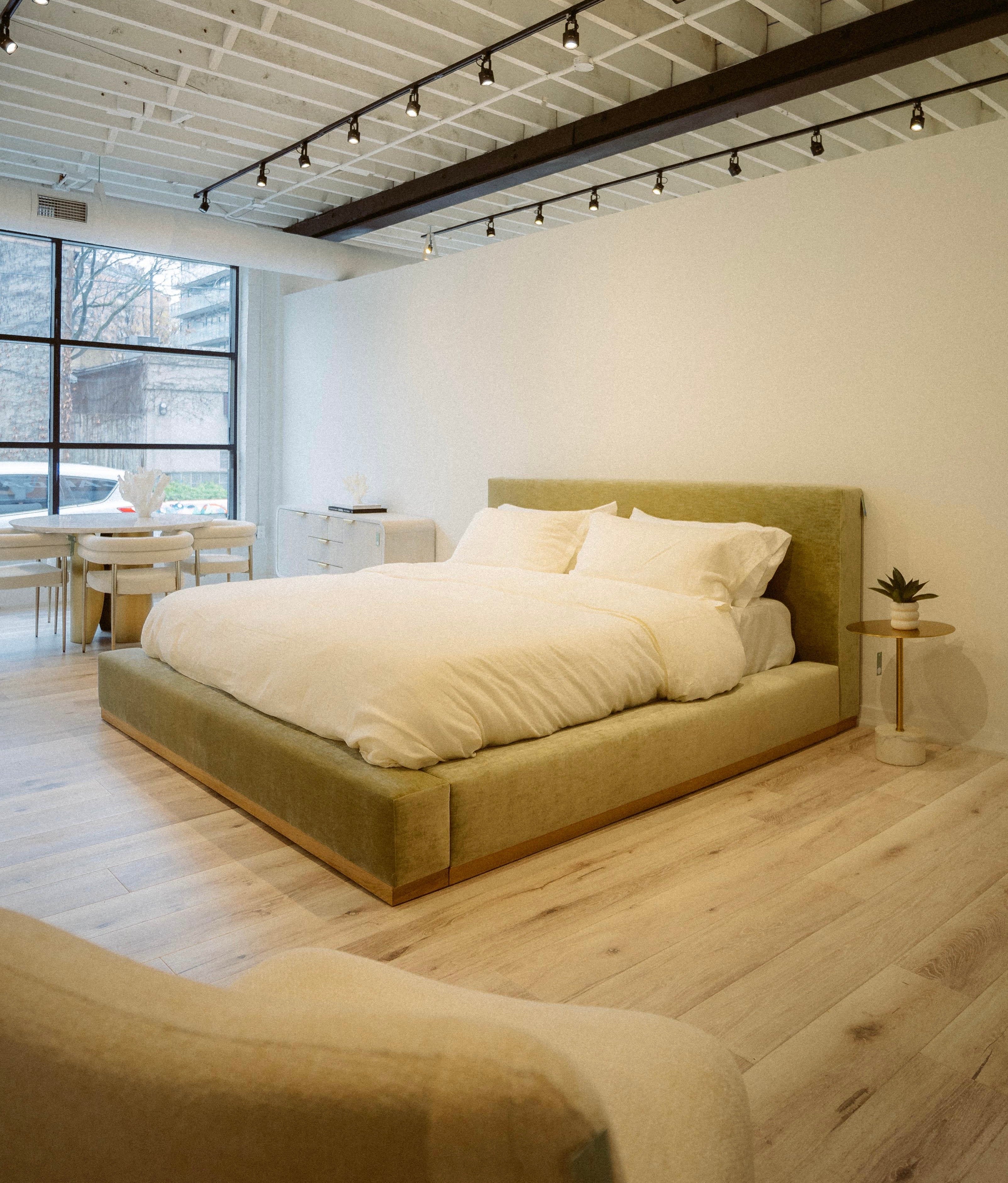 Fresno Platform Bed (Custom) 🇨🇦 King