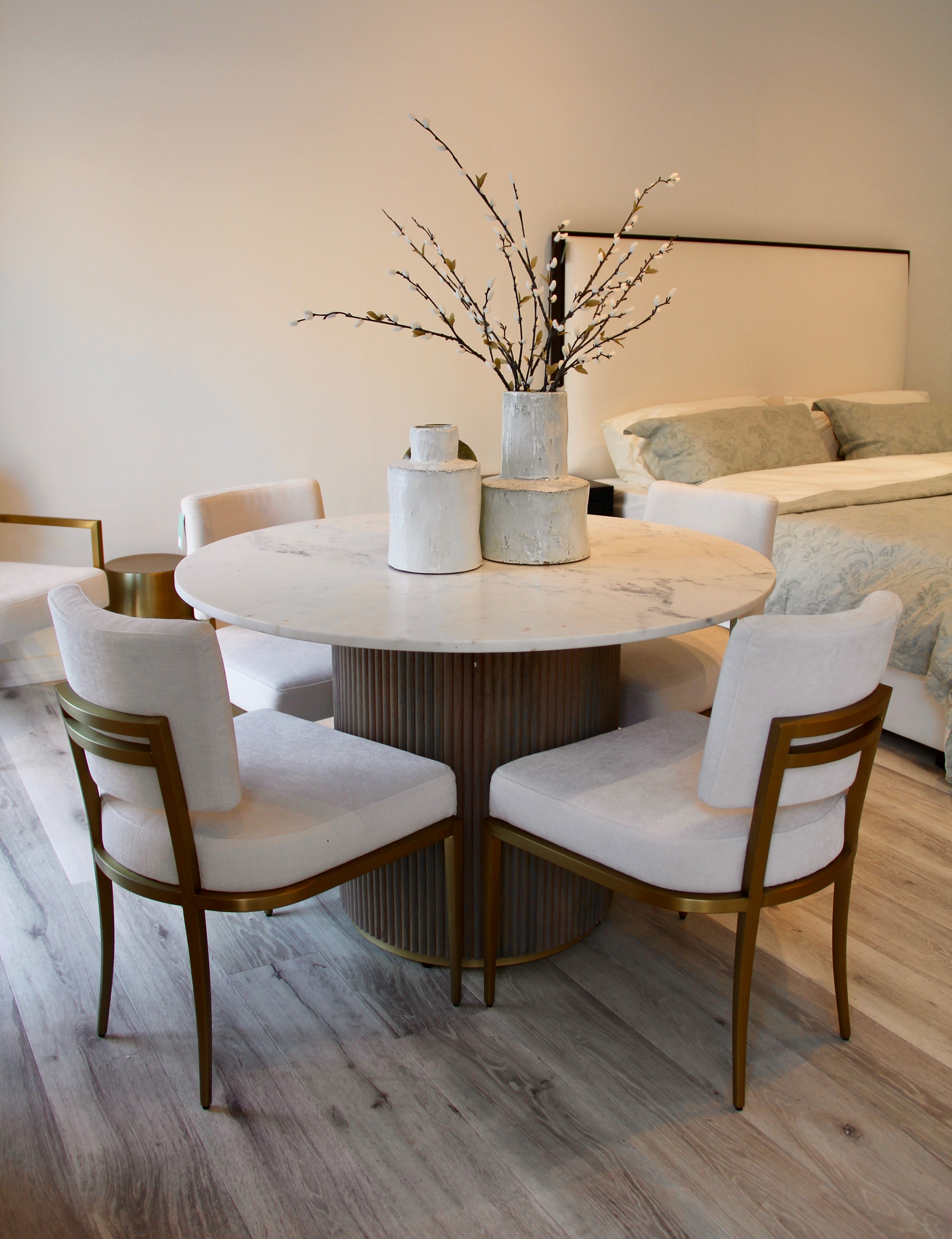 Stratford Dining Table - Round/Taupe