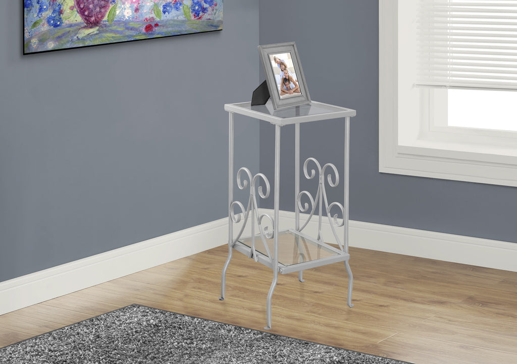 Candace & Basil Metal Plant Stand - White